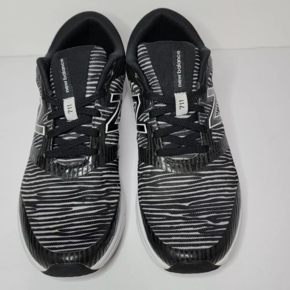 New Balance 711 WX711GZ2 Athletic Shoes Women’s Size 9 (B) Black White - Picture 4 of 10